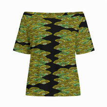 Load image into Gallery viewer, "Humupapa" by Hakuole Designs "Poʻohiwi" Off-Shoulder Top