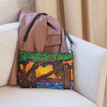 Load image into Gallery viewer, Maui Banyan Bliss Crossbody bag