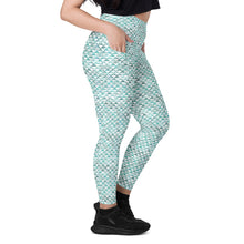 Load image into Gallery viewer, Hauneneʻe (Glacier) by Hakuole Designs Leggings with pockets