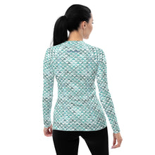 Load image into Gallery viewer, Hauneneʻe (Glacier) Women's Rash Guard