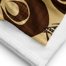 Load image into Gallery viewer, Kino Wahine Māmā Towel by Hakuole Designs