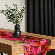 Load image into Gallery viewer, Manaʻolana Table runner