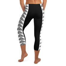 Load image into Gallery viewer, Aloha Aina Strip Capri Leggings