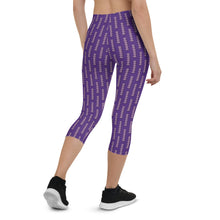 Load image into Gallery viewer, Waimaka Capri Leggings