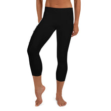 Load image into Gallery viewer, Aloha Aina Strip Capri Leggings
