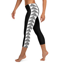 Load image into Gallery viewer, Aloha Aina Strip Capri Leggings