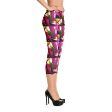 Load image into Gallery viewer, Ti Leaf Bouquet Tile Capri Leggings