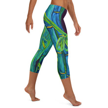 Load image into Gallery viewer, Blue Bamboo Capri Leggings