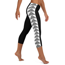 Load image into Gallery viewer, Aloha Aina Strip Capri Leggings