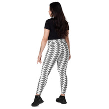 Load image into Gallery viewer, Aloha Aina Leggings with pockets