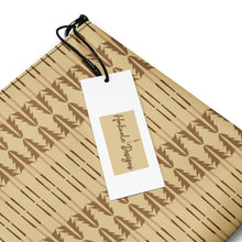 Load image into Gallery viewer, Mākini Crossbody bag by Hakuole Designs
