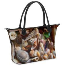 Load image into Gallery viewer, Nappa Leather Zipper  Hand Bag &quot;Nå Pupu Makena - Makena Shells&quot;
